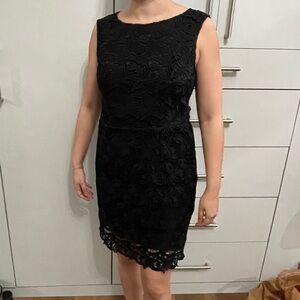 Alisa Pan sz 12 black lace overlay lined sheath cocktail dress